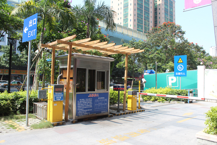 福建廈門羅賓森購物廣場停車場系統(tǒng)方案